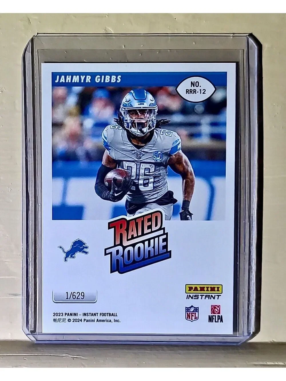 Jahmyr Gibbs 2023 Panini NFL Rated Rookie Retro #12 Football Card Lions 1/629